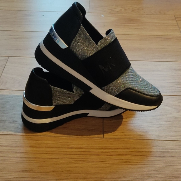 Michael Kors sparkle sneakers - Picture 2 of 4